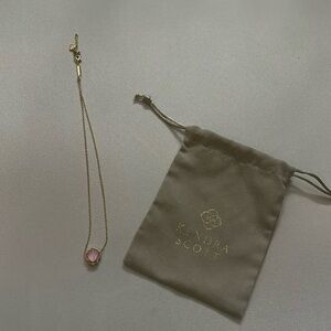 pink kendra scott shell necklace with dust bag